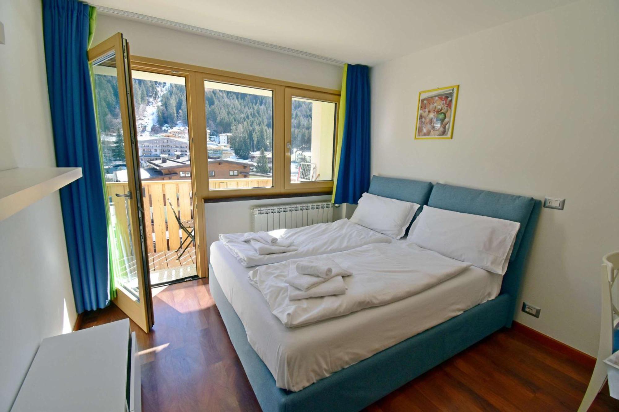 Emerald Studio Apartment Madonna di Campiglio Exterior photo