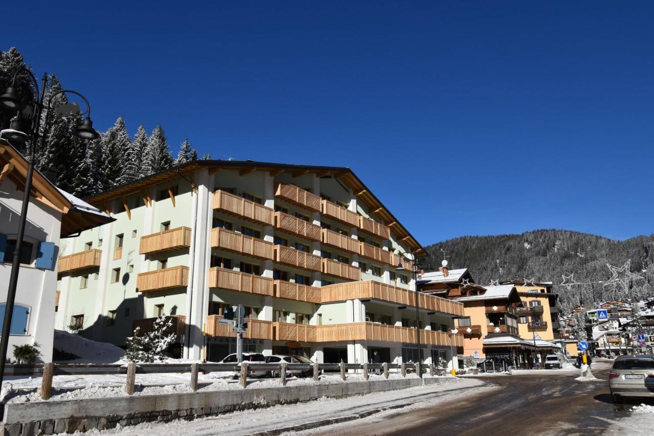 Emerald Studio Apartment Madonna di Campiglio Exterior photo